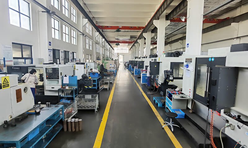 Metalworking-shop.jpg Metalworking-shop.jpg